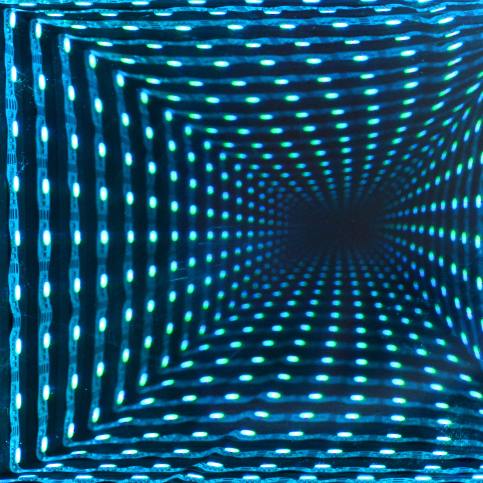 LED-äärettömyyspeili