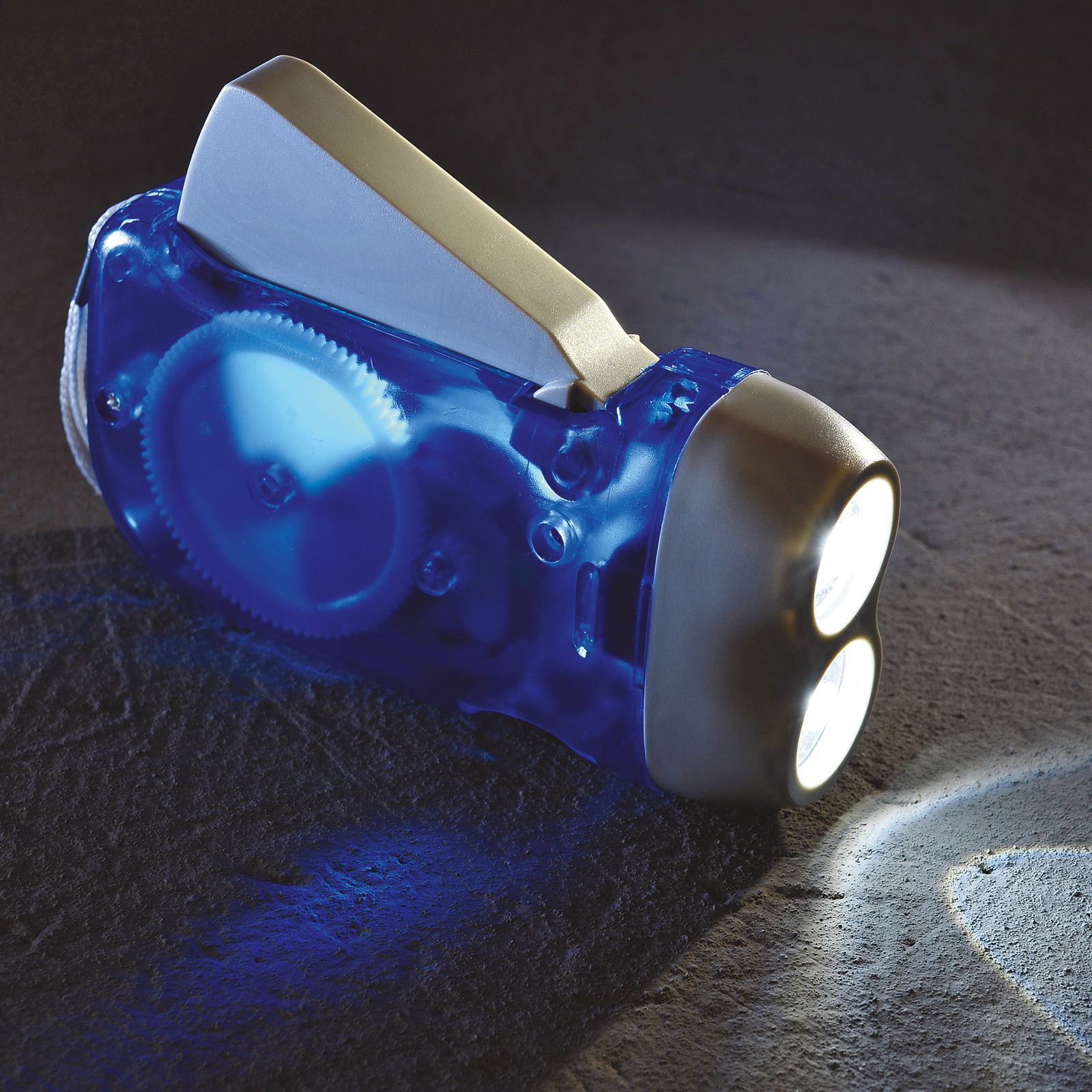 LED Taschenlampe mit Dynamo LED Taschenlampe mit Dynamo