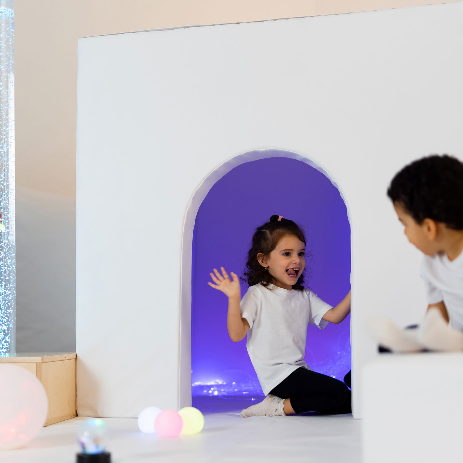 Kuća za senzorne igre od umjetne kože Kuća za senzorne igre od umjetne kože