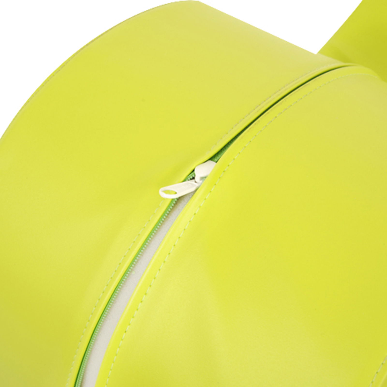 107-228_umarmender_sitz_d 107-228_umarmender_sitz_d