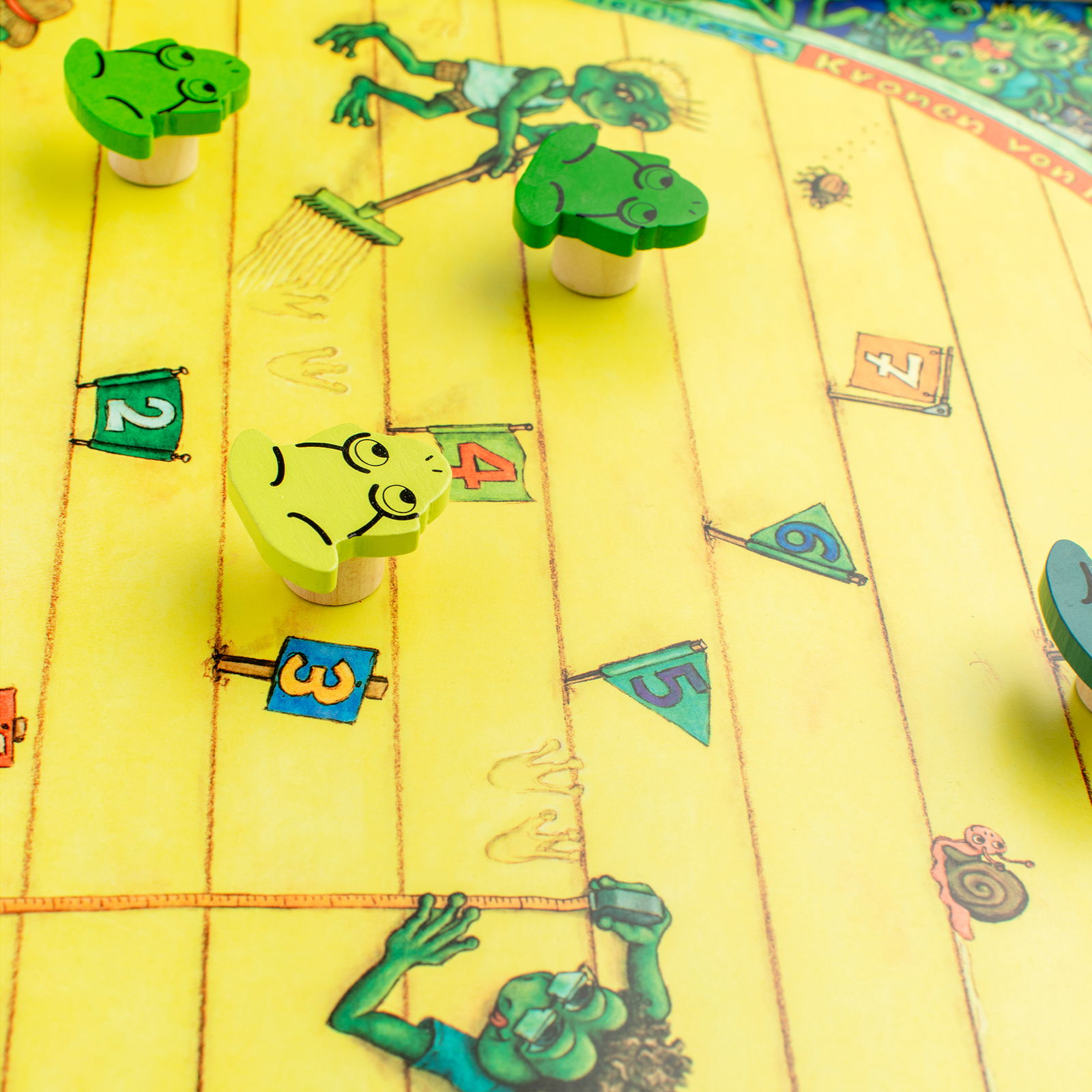 Rana saltarina & salto de longitud, 2 en 1, en caja de madera Rana saltarina & salto de longitud, 2 en 1, en caja de madera