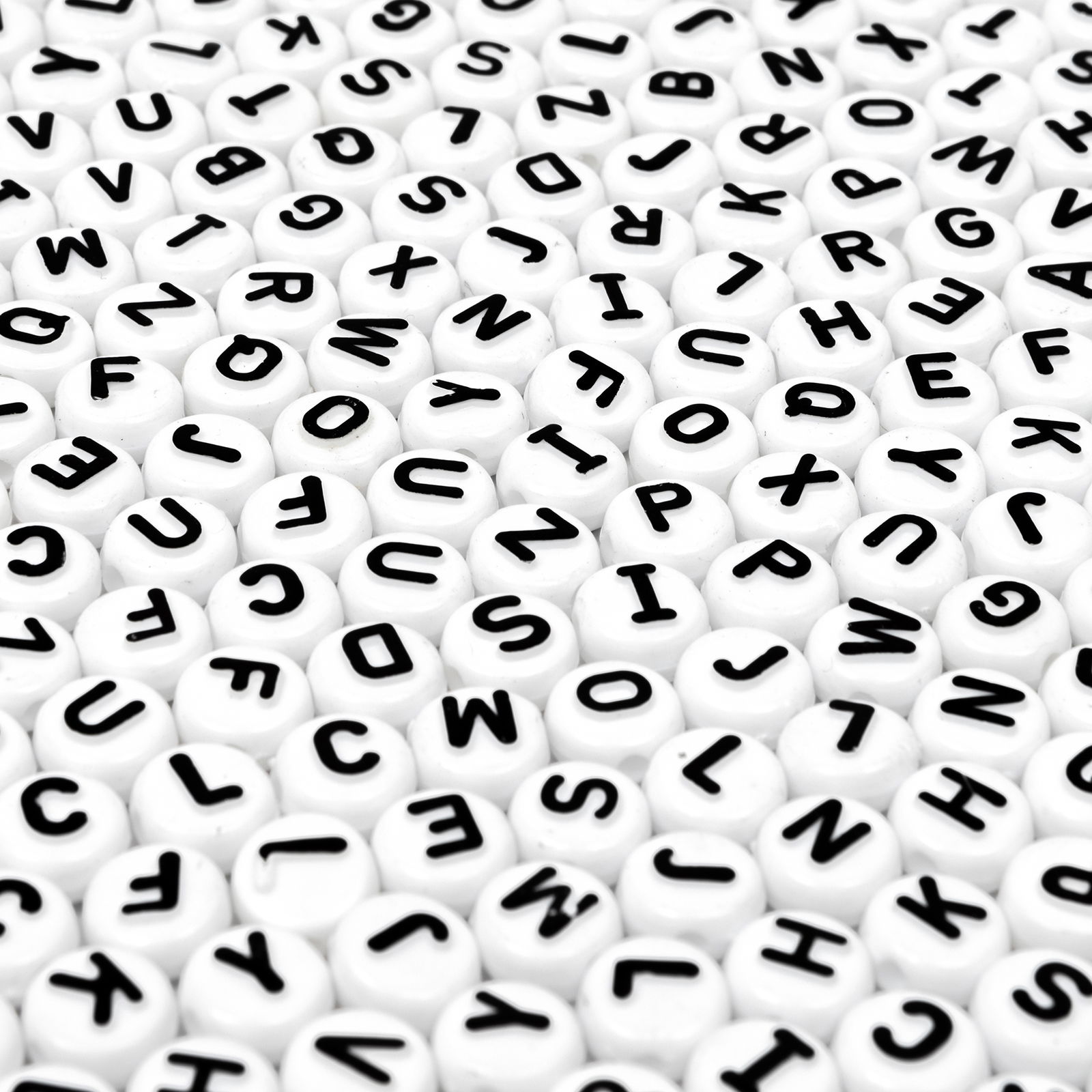 Pērļu burti, melni/balti, 350 gab. komplekts Pērļu burti, melni/balti, 350 gab. komplekts