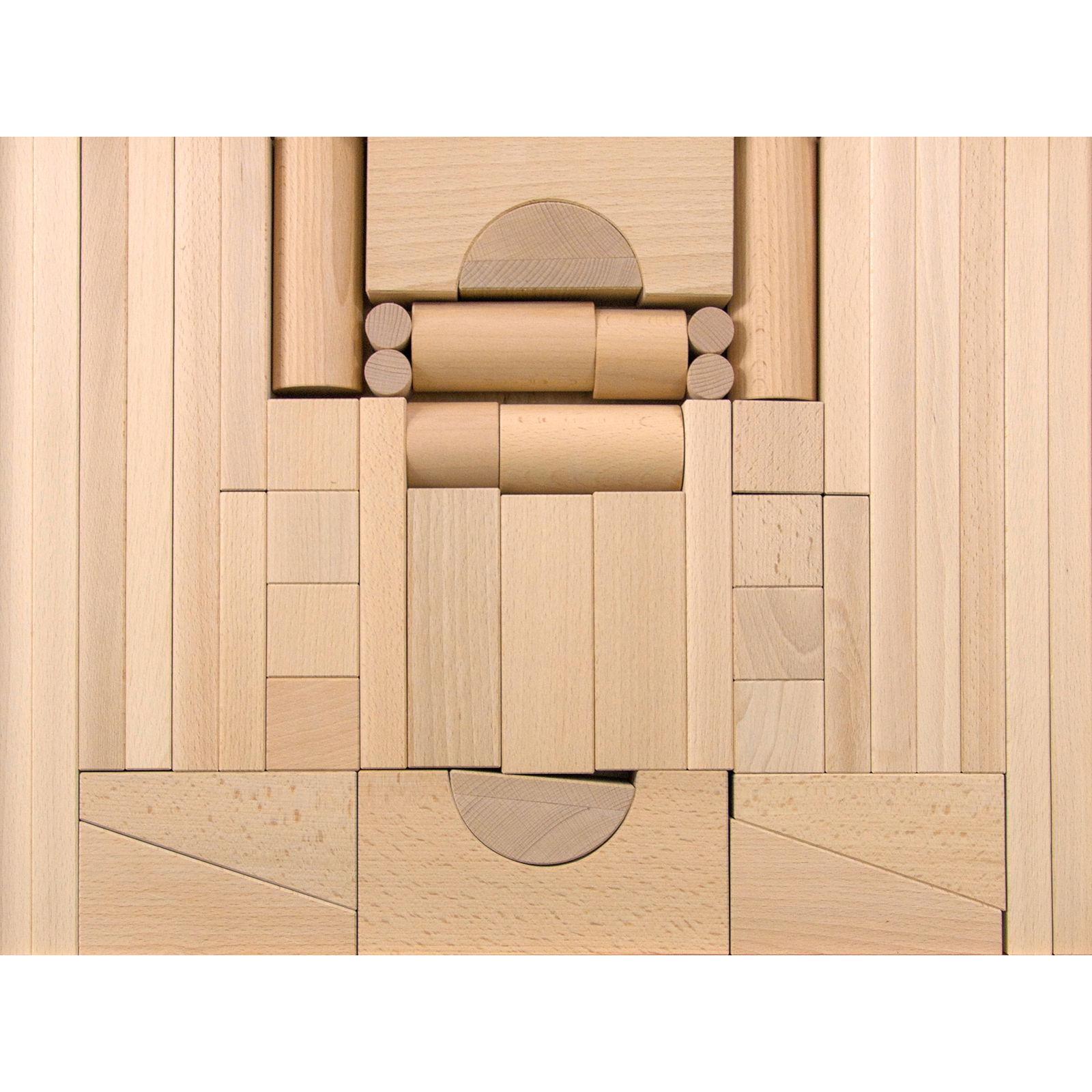 Wózek budowlany 256 części w skrzynkach na kółkach Wózek budowlany 256 części w skrzynkach na kółkach