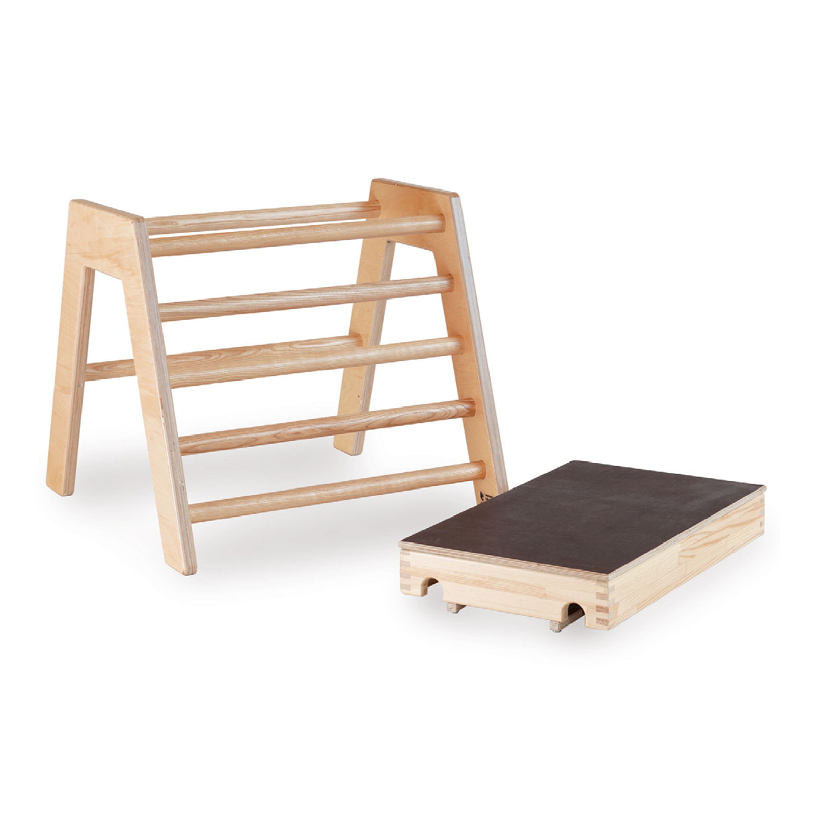 Trapezni konj sa toboganom Trapezni konj sa toboganom